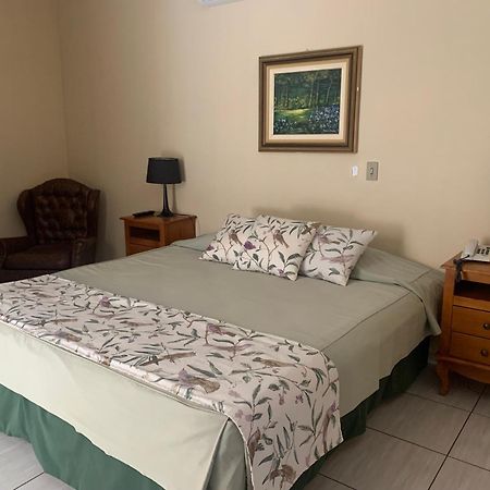 Hotel Formigas Na Figueira Tibagi Buitenkant foto